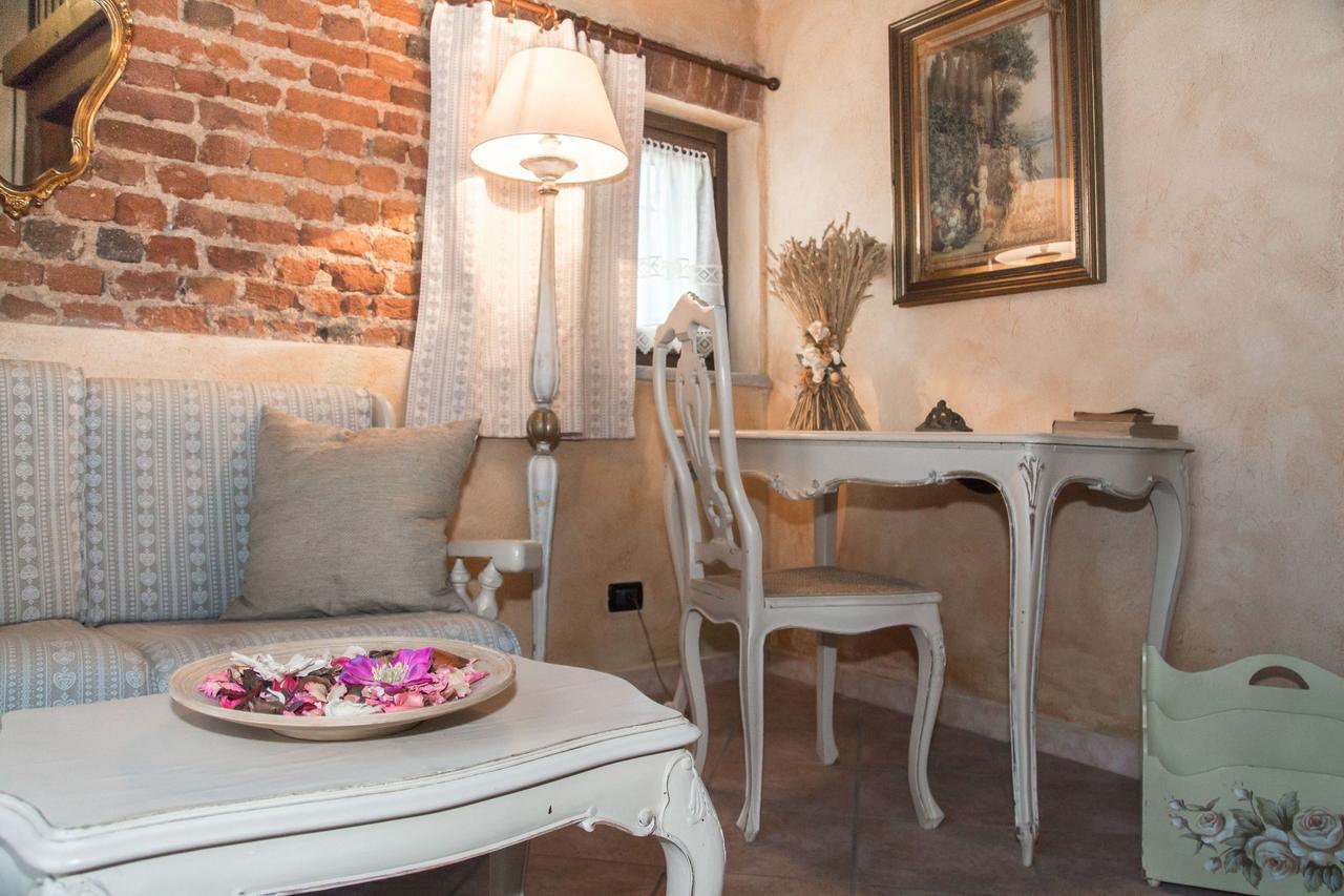 Casa Del Grande Vecchio Bed & Breakfast Airasca Exterior photo